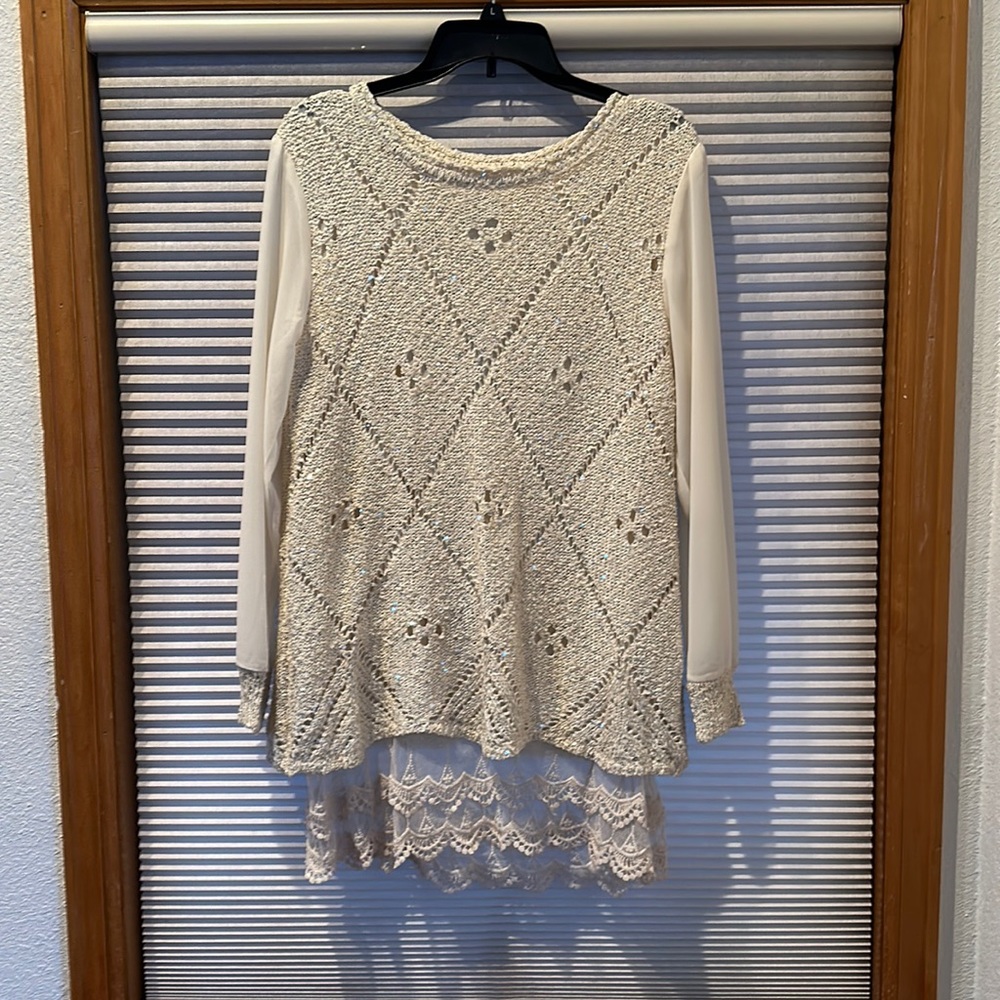 Simply couture woman’s Sweater